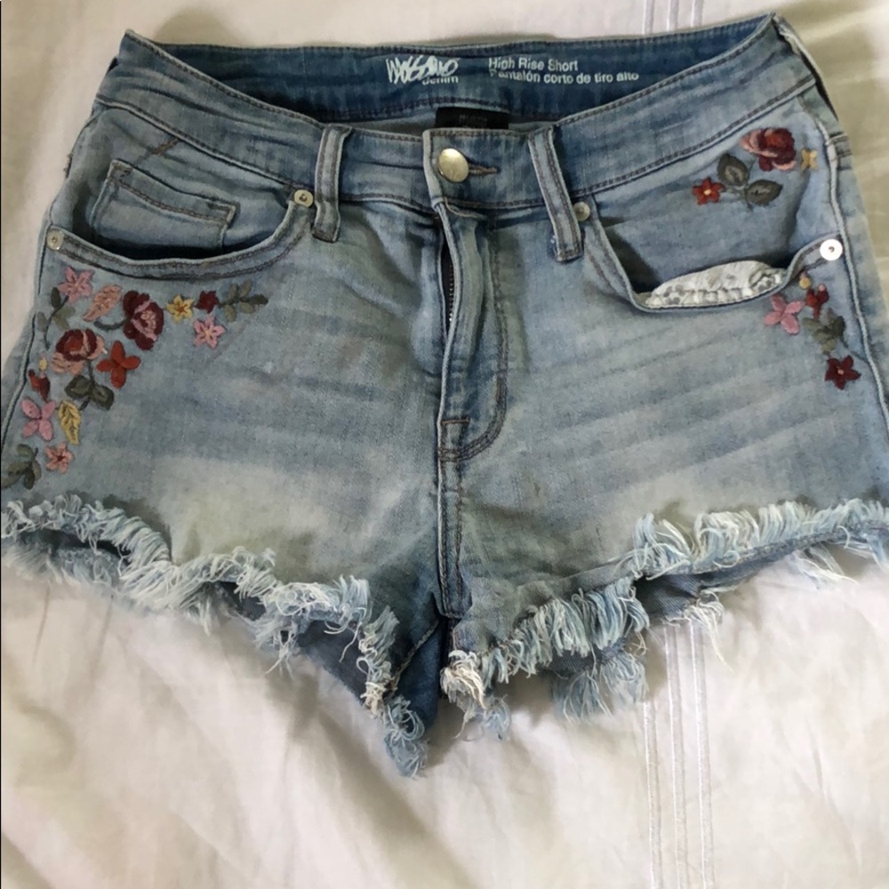 Super Stylish Vintage Floral Shorts